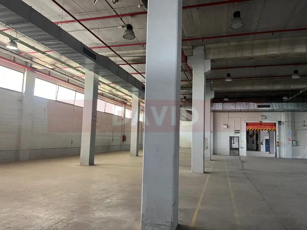 Industrial building for sale in Sants - Montjuïc, imagen 3