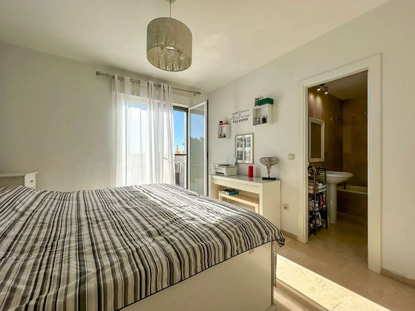 Schlafzimmer von Einfamilien-Reihenhaus zum Verkauf in Salobreña mit Terrasse und Schwimmbad