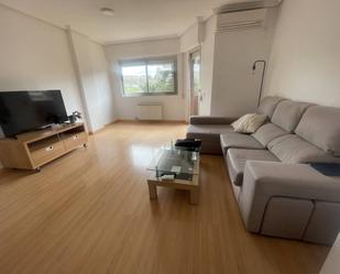 Living room of Flat to rent in  Toledo Capital  with Air Conditioner, Heating and Private garden