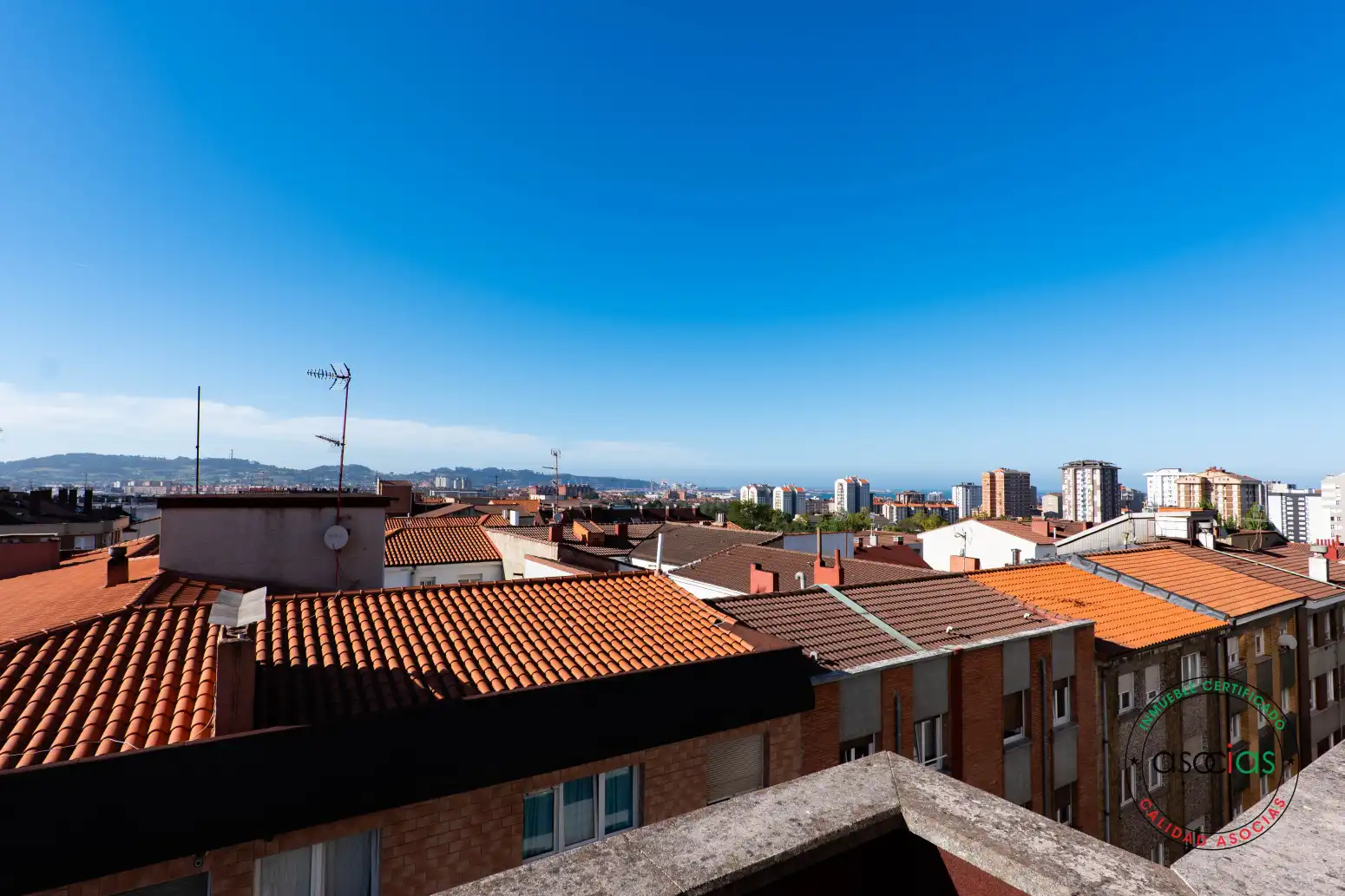 Exterior view of Flat for sale in Sur