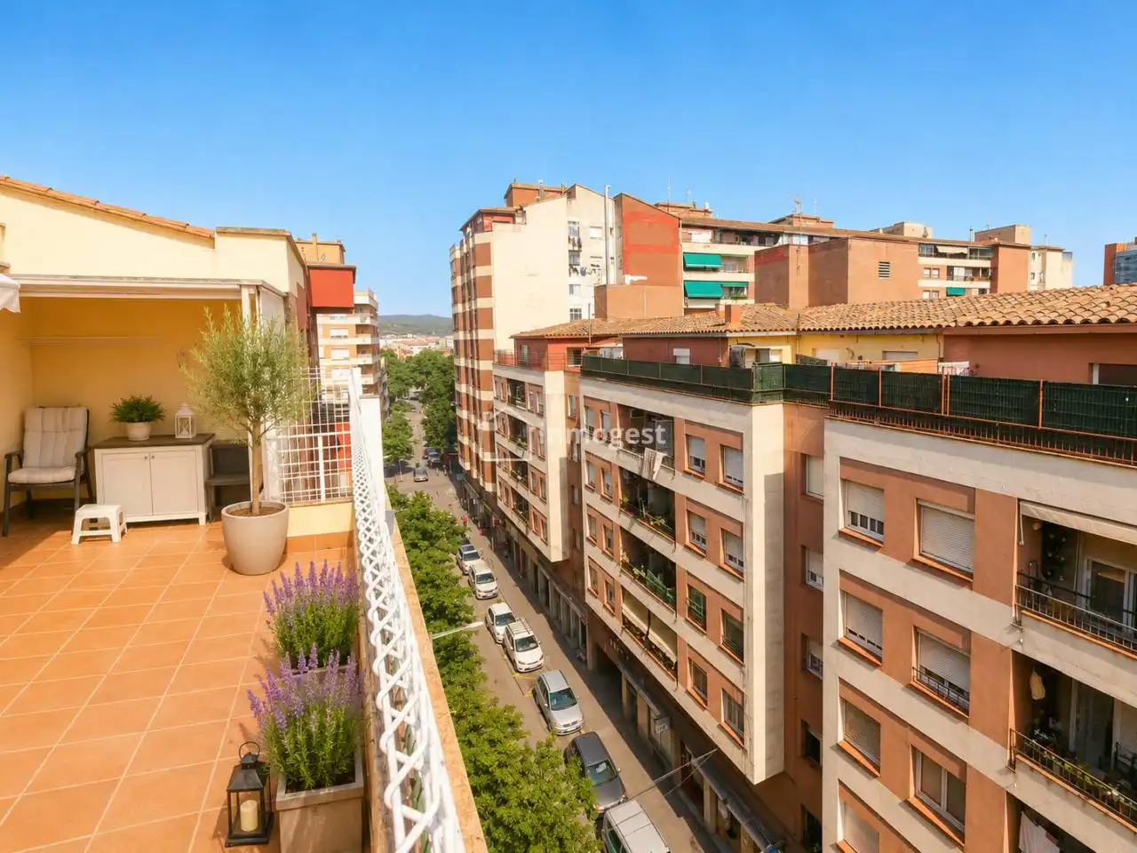 Vista exterior de Ático en venta en Salt con Calefacción y Terraza