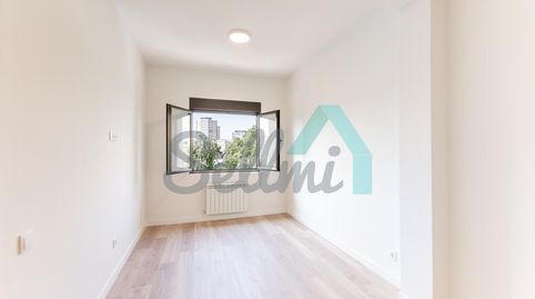 Foto 2 de Piso en venta en Baleares, Pumarín, Gijón
