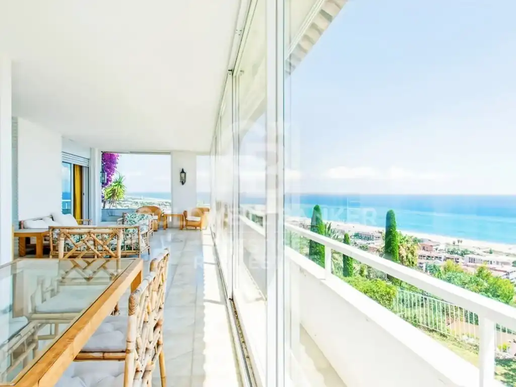 House with pool for sale in Plaza Torremoruna, imagen 2