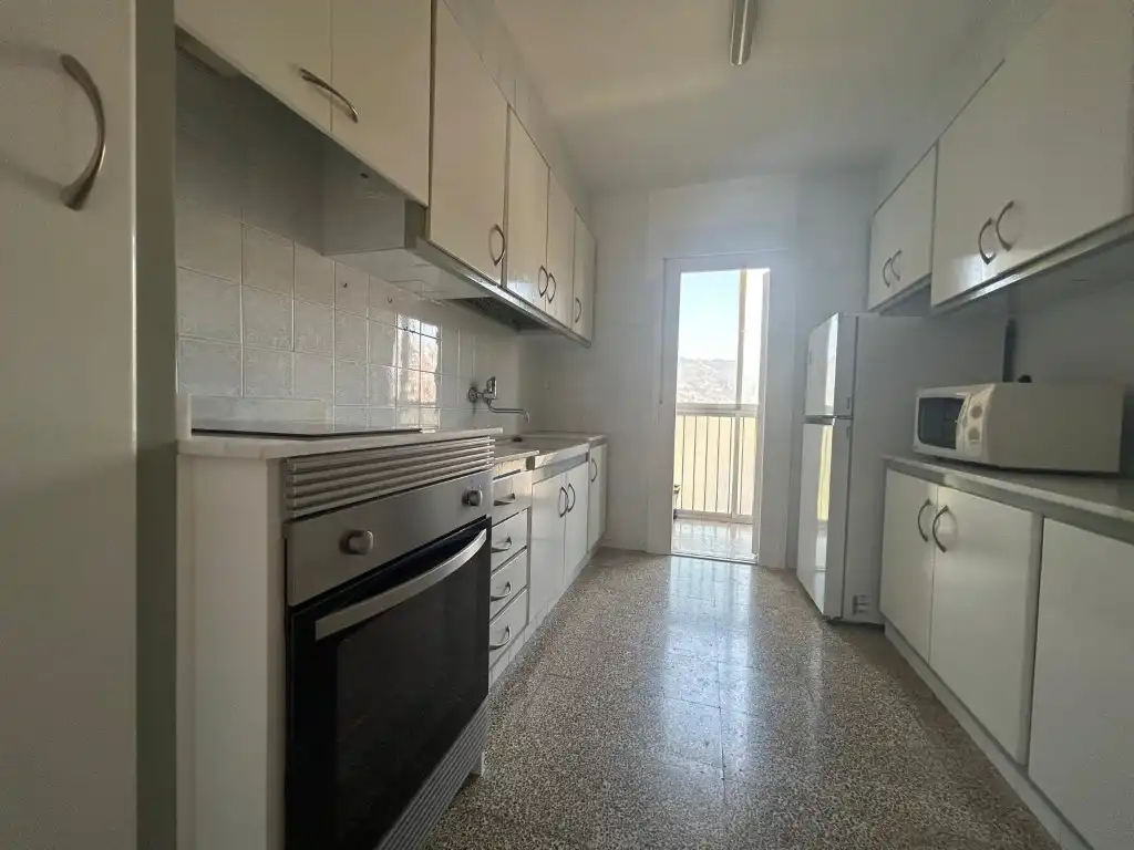 Piso con ascensor en venta en Calle Apostol Santiago, imagen 9