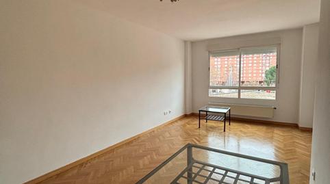 Foto 3 de Pis de lloguer a Calle Calle del Río Segura, 28, Suroeste - Zona Hospital, Móstoles