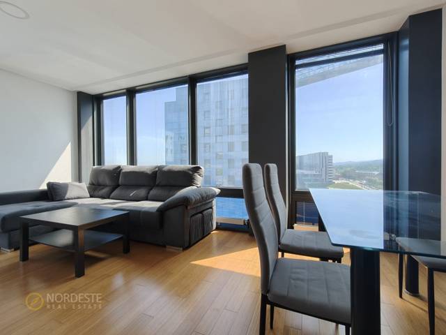 Piso en Alquiler en C. Juan Antonio Álvarez Rabanal, 5, 5 en HUCA - La Cadellada