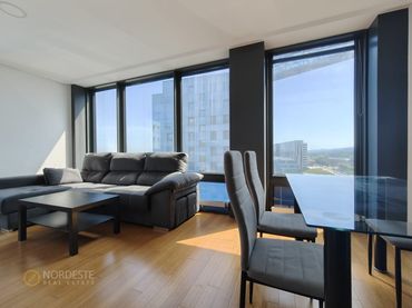 Flat with lift to rent in C. Juan Antonio Álvarez Rabanal, 5 5