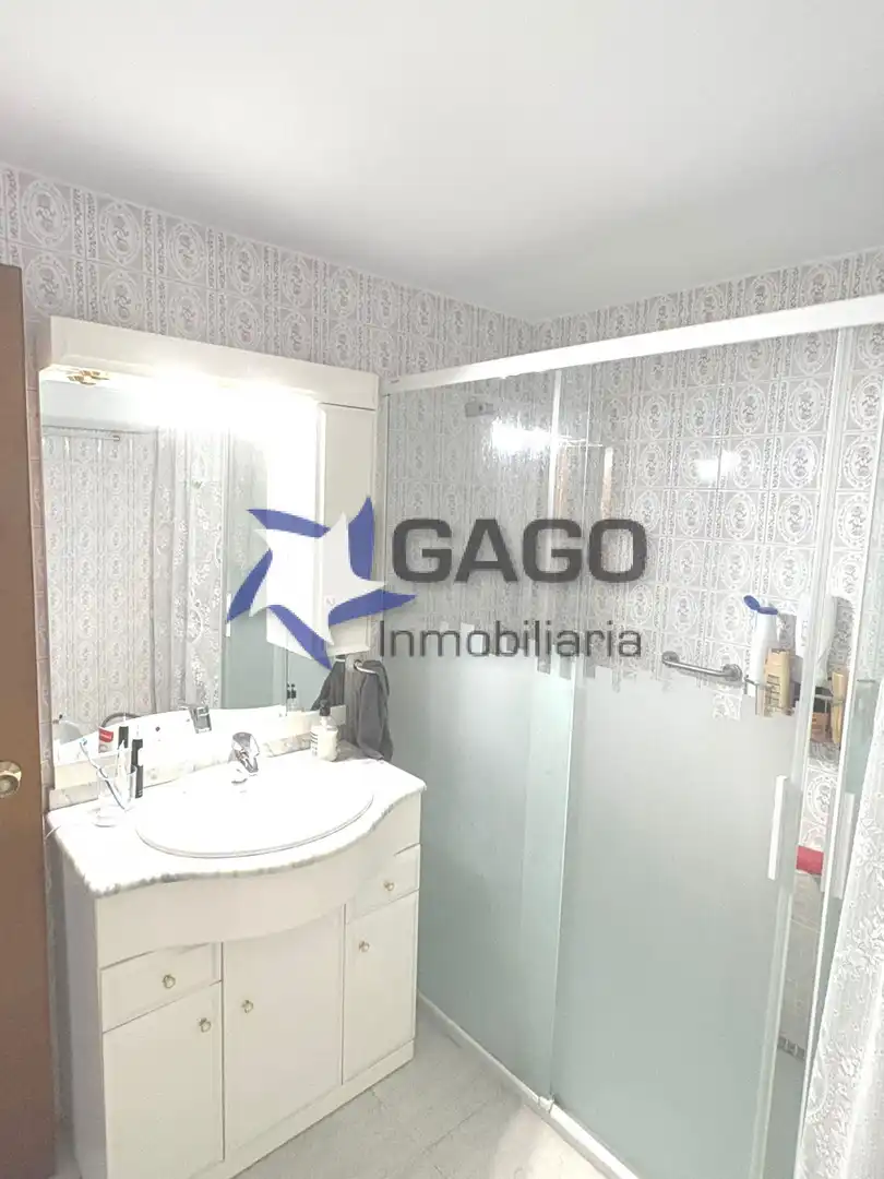 Bathroom of Flat for rent in Córdoba  with Air Conditioner, Heating and Furnished