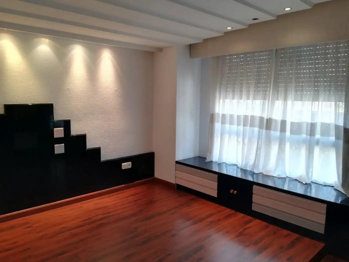 Sala de estar de Piso en venta en Elche / Elx con Calefacción, Jardín privado y Parquet