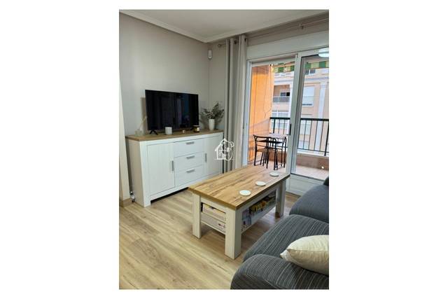 Apartamento en Alquiler en Pueblo