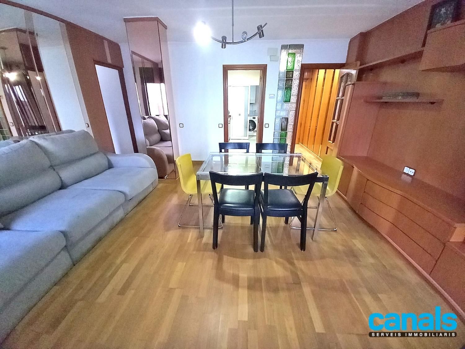 Living room of Flat for sale in Cerdanyola del Vallès  with Heating and Balcony