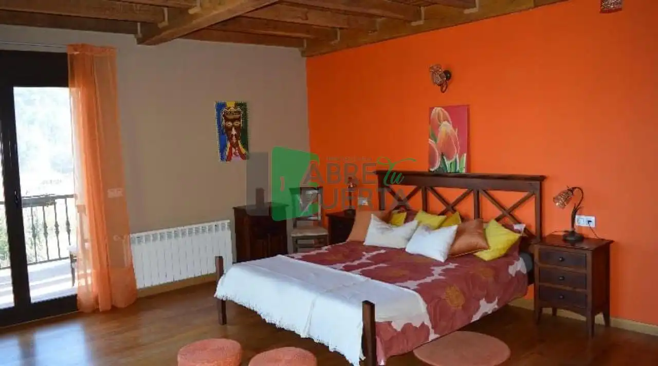 Bedroom of Houses for sale in Padrenda  with Heating, Private garden and Parquet flooring