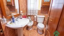 Bathroom of Flat for sale in Algeciras  with Air Conditioner and Terrace