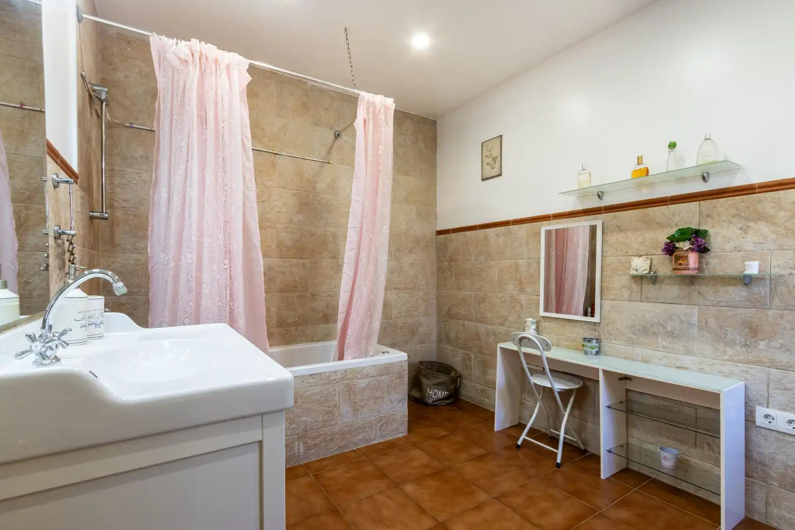 Baño de Casa o chalet en venta en Sant Llorenç Savall con Calefacción, Jardín privado y Trastero
