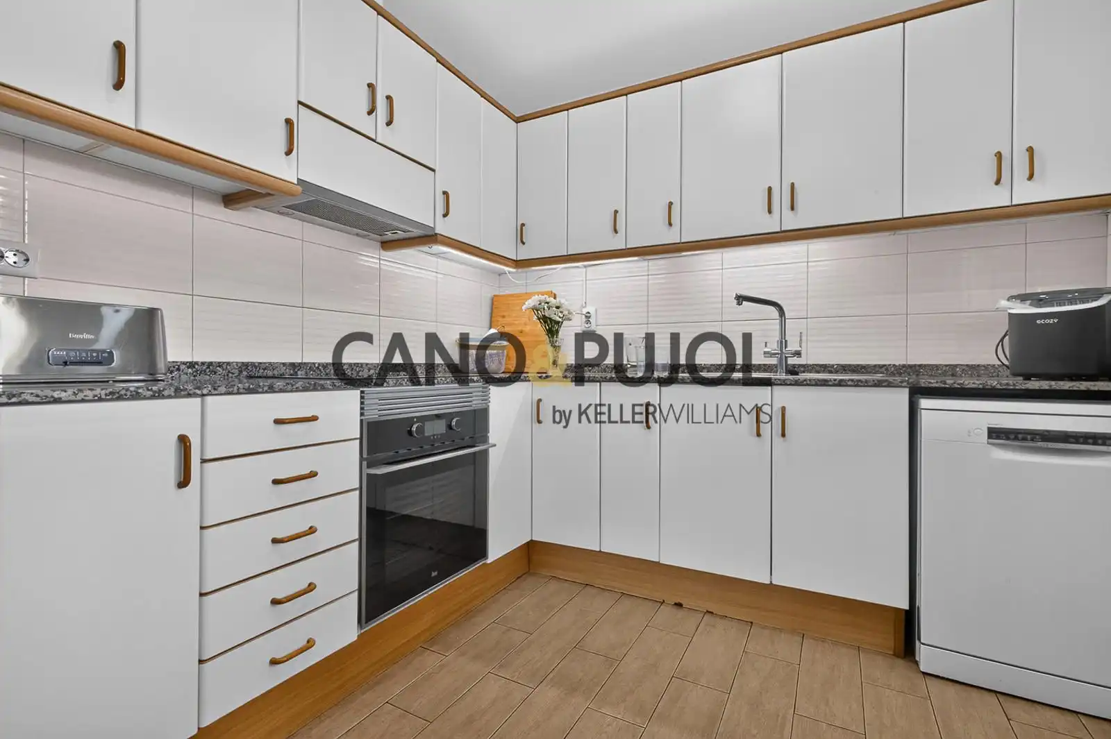 Cocina de Ático en venta en Rubí con Aire acondicionado, Calefacción y Jardín privado