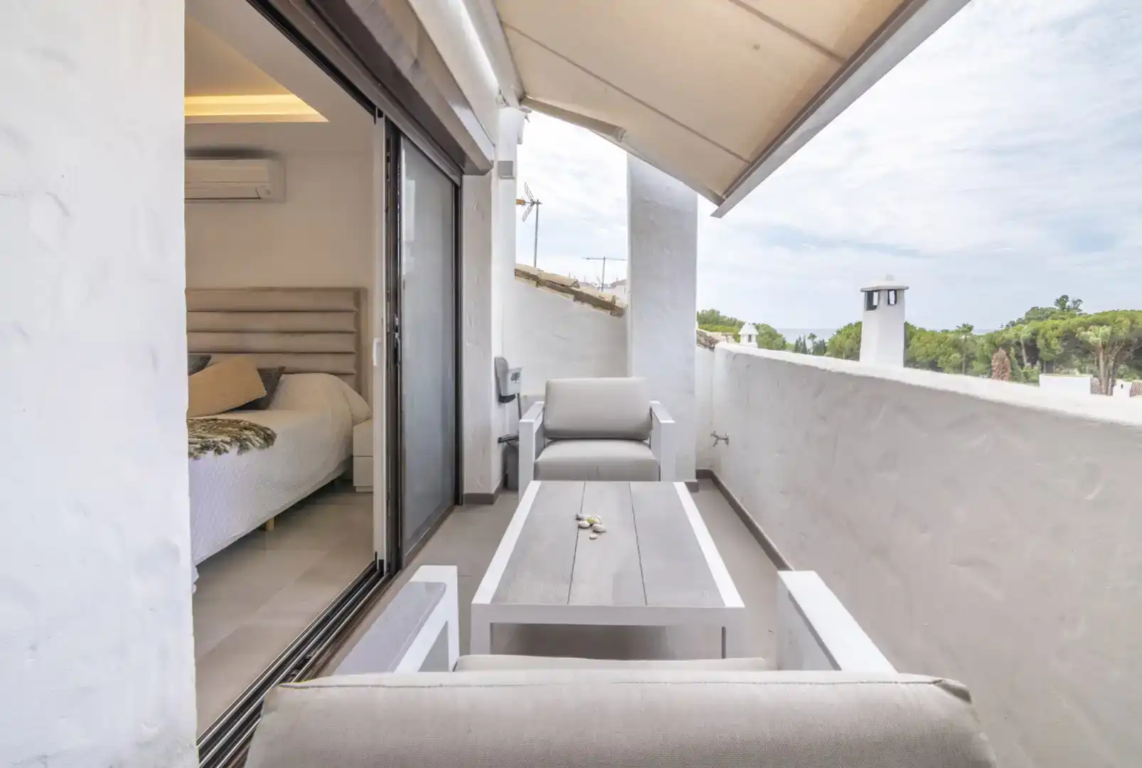Terrassa de Dúplex en venda en Marbella amb Aire condicionat, Piscina i Balcó