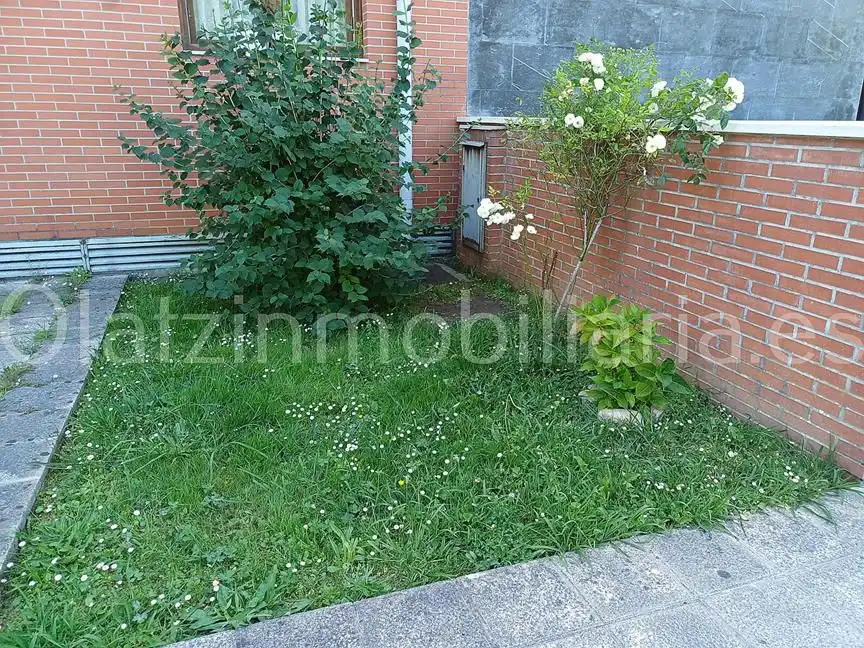 Garten von Wohnung zum Verkauf in Güeñes mit Heizung, Abstellraum und Balkon