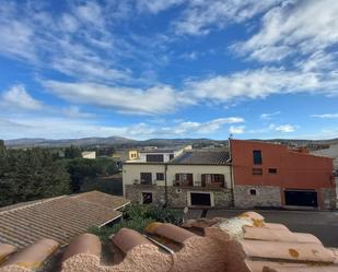 Vista exterior de Casa adosada en venda en Garriguella amb Terrassa