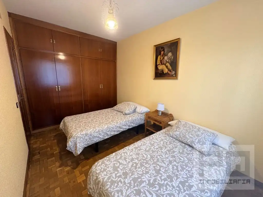 Bedroom of Flat for rent in Las Navas del Marqués 