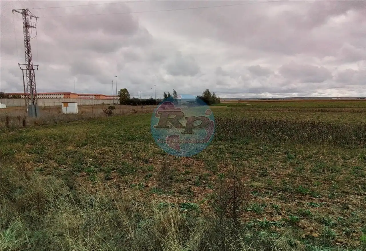 Residential for sale in Mansilla de las Mulas