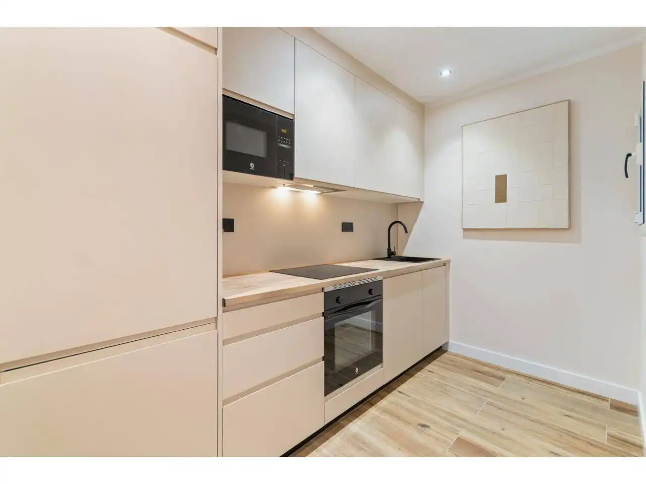 Kitchen of Flat for sale in Barcelona  with Air Conditioner, Heating and Balcony