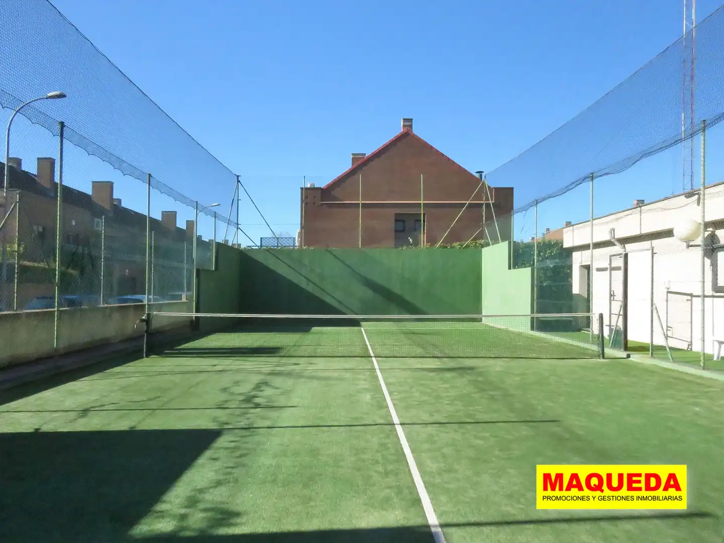 Jardí de Casa adosada en venda en Alcorcón amb Aire condicionat, Calefacció i Jardí privat