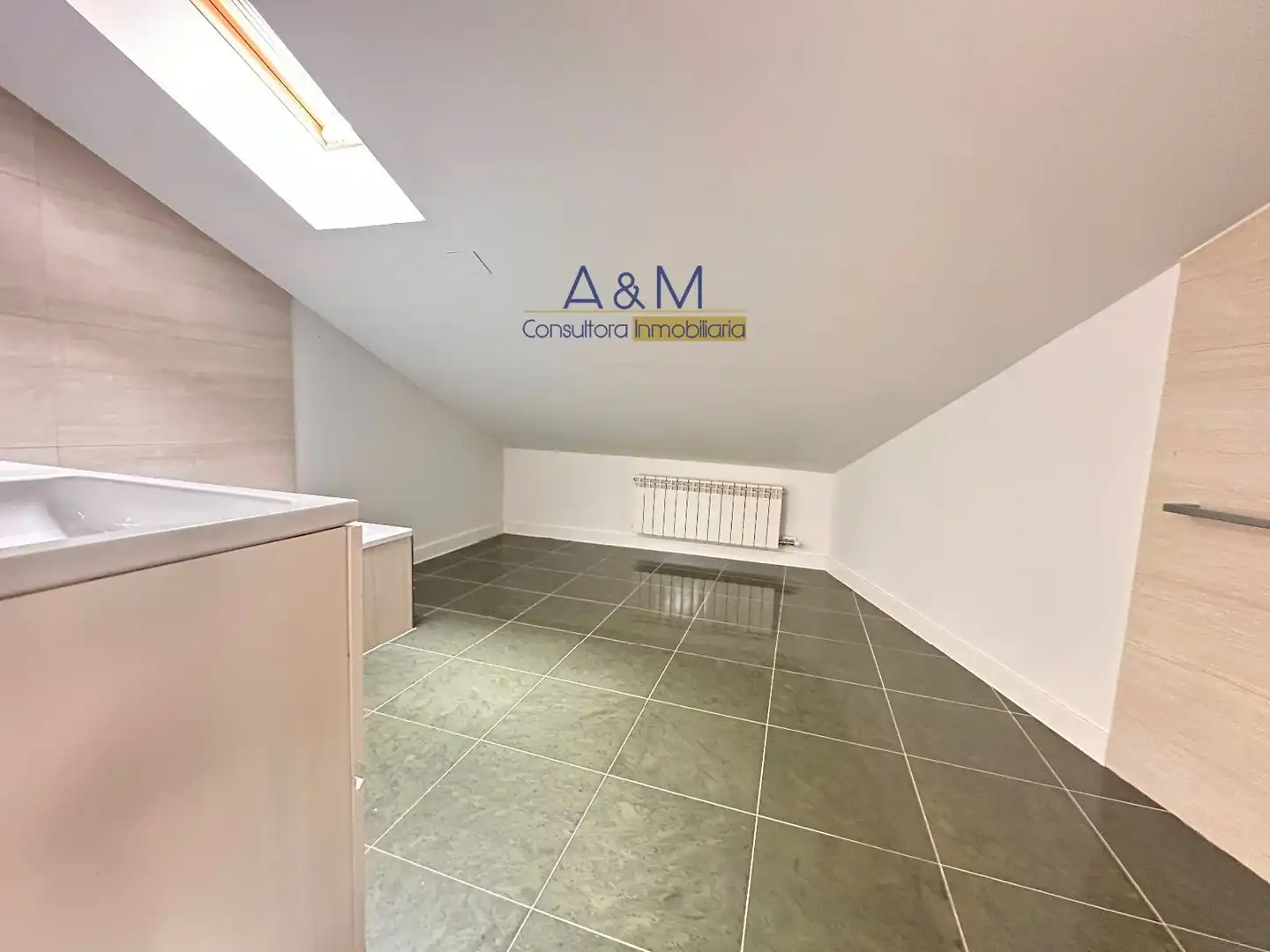 Piso de alquiler en General Almirante, Centro