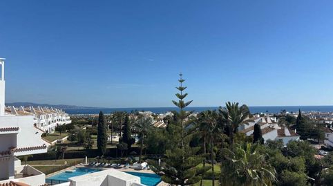 Foto 2 von Wohnung zur Miete in Nueva Andalucía centro, Marbella