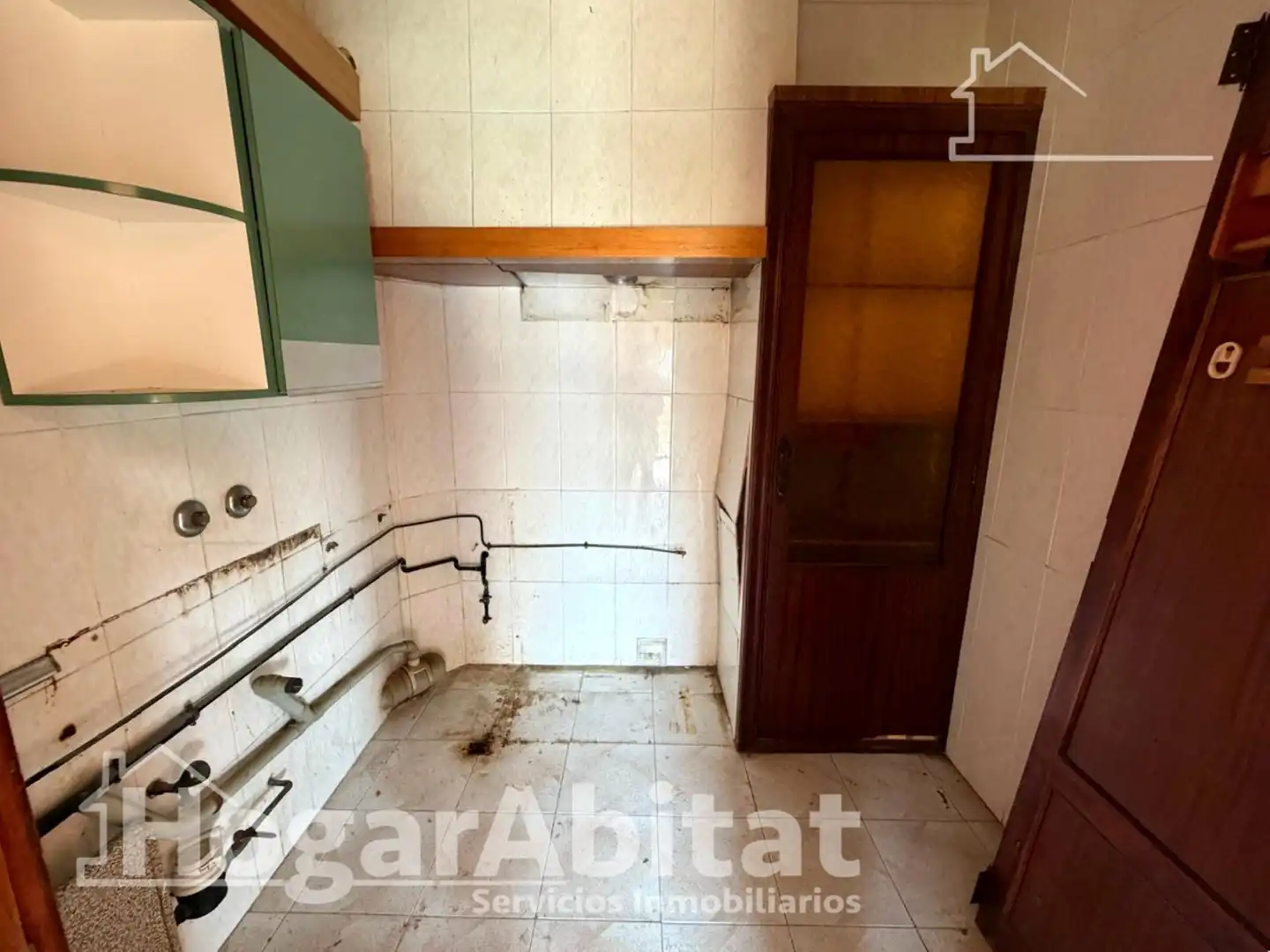 Cocina de Piso en venta en Valencia con Trastero y Balcón