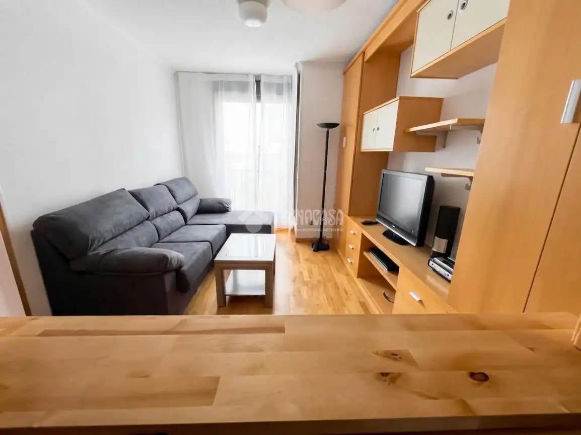 Sala de estar de Piso en venta en Madrid con Amueblado y Piscina comunitaria