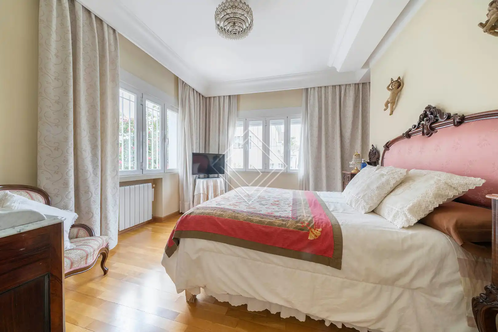 Habitación de Casa adosada en venta en Madrid