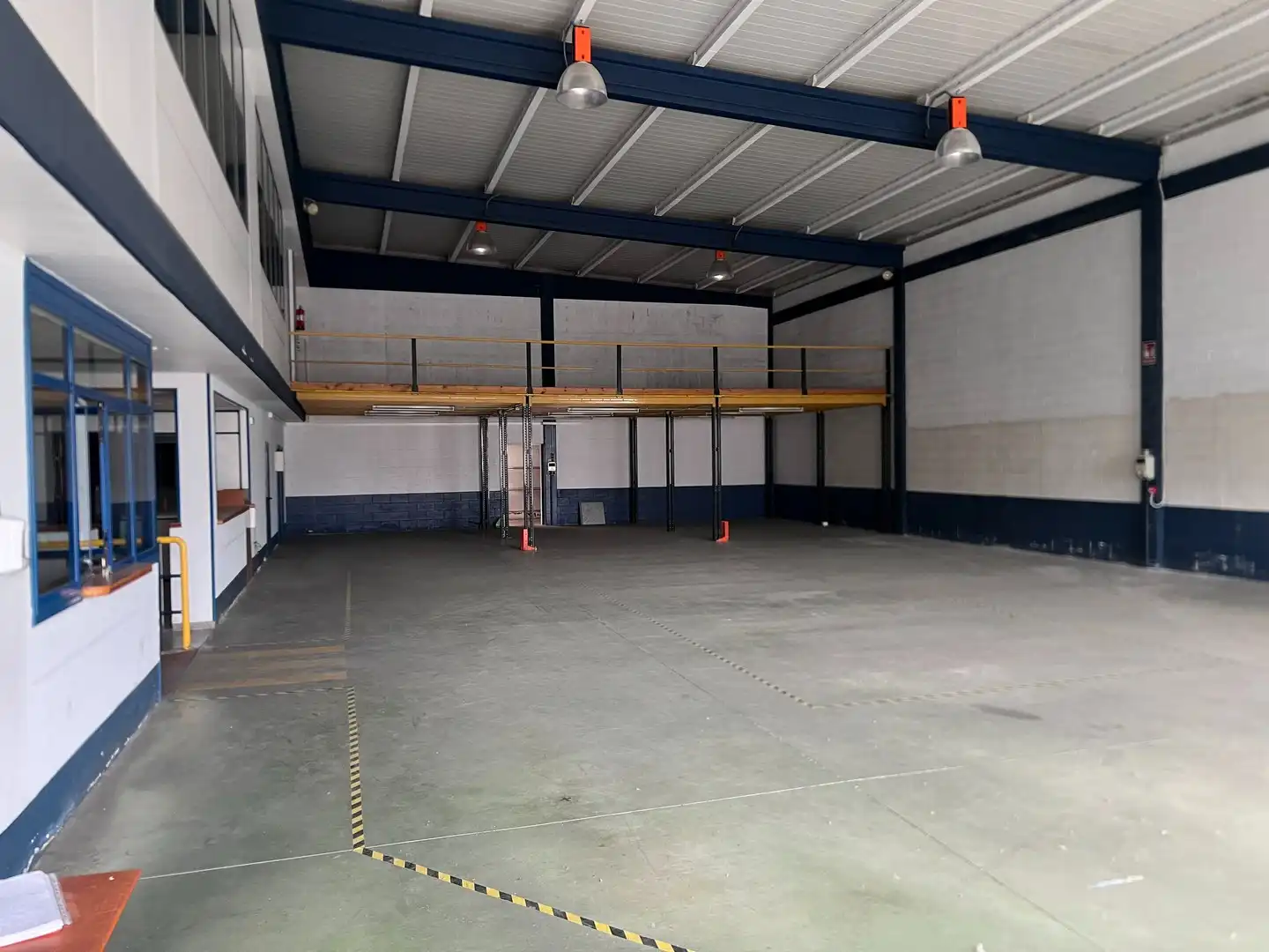 Nave industrial in affitto a Rúa Isaac Peral, imagen 11