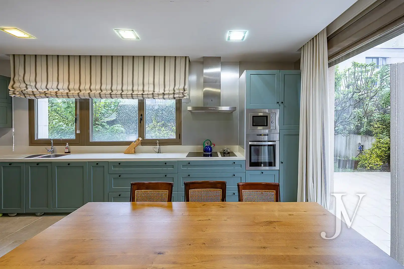 Kitchen of Houses for sale in Madrid  with Air Conditioner, Heating and Private garden