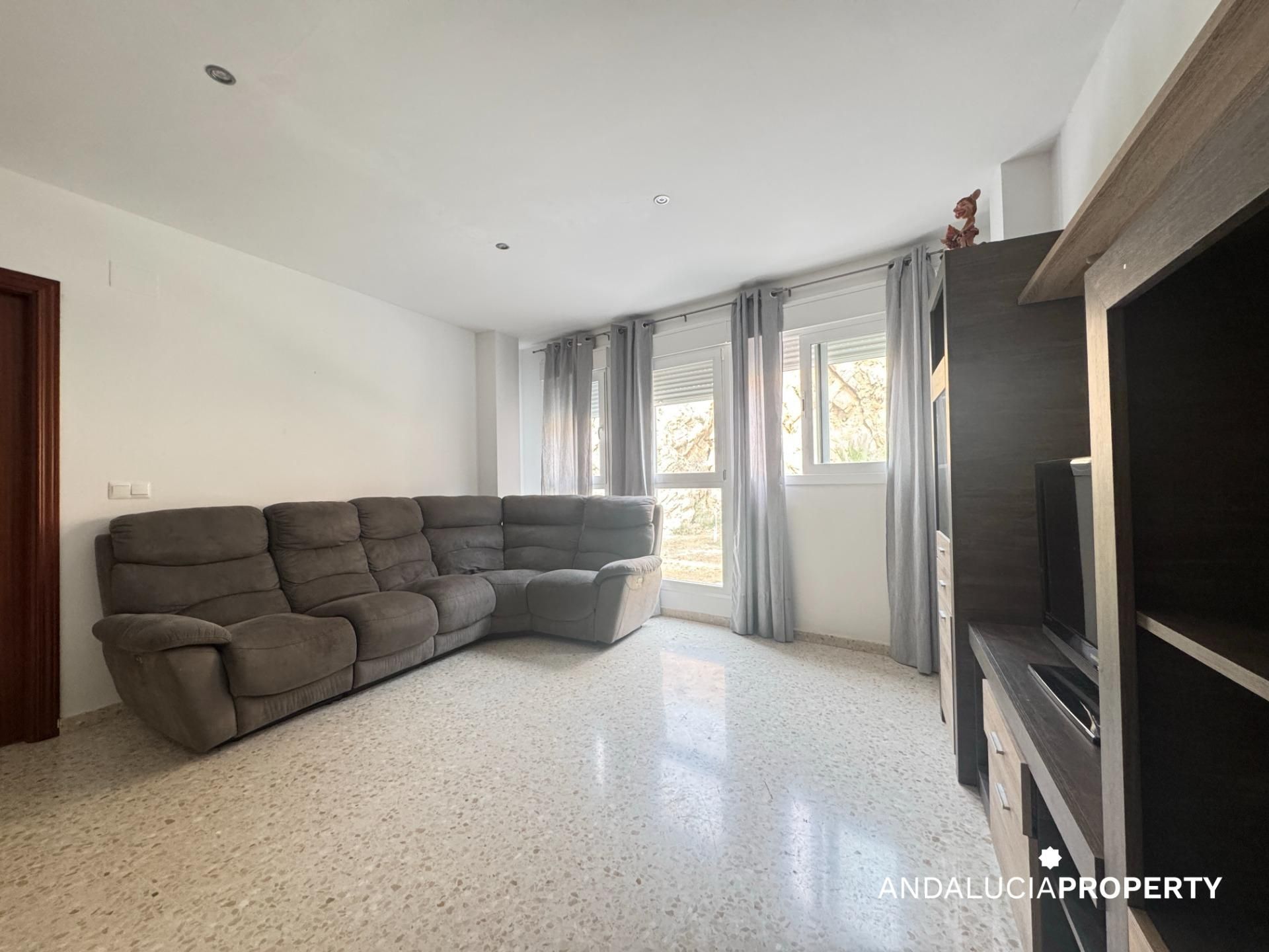 Sala d'estar de Pis en venda en Motril amb Aire condicionat, Calefacció i Traster