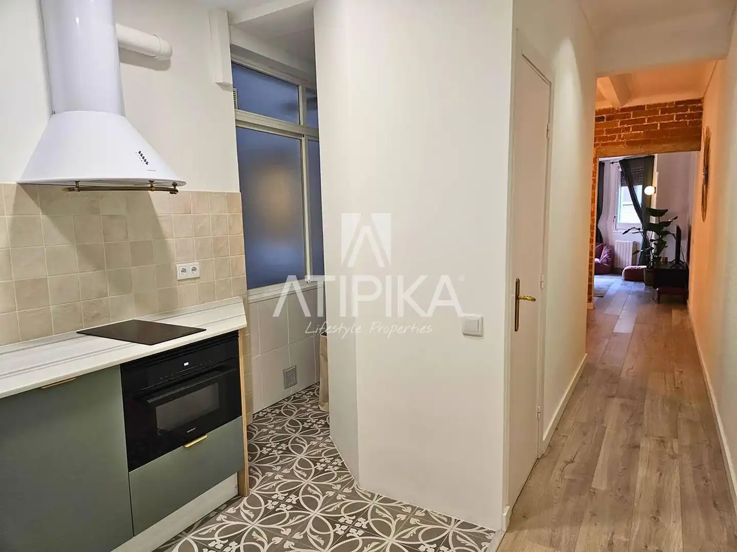Cuina de Pis de lloguer en Barcelona amb Aire condicionat, Calefacció i Parquet
