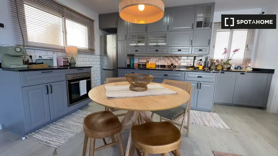 Wohnung zur Miete in Centre