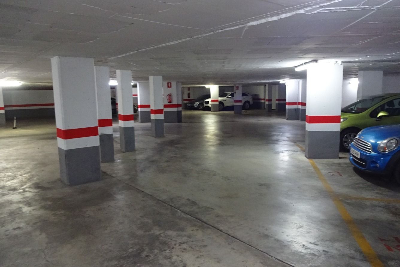 Aparcament de Garatge en venda en Alcoy / Alcoi