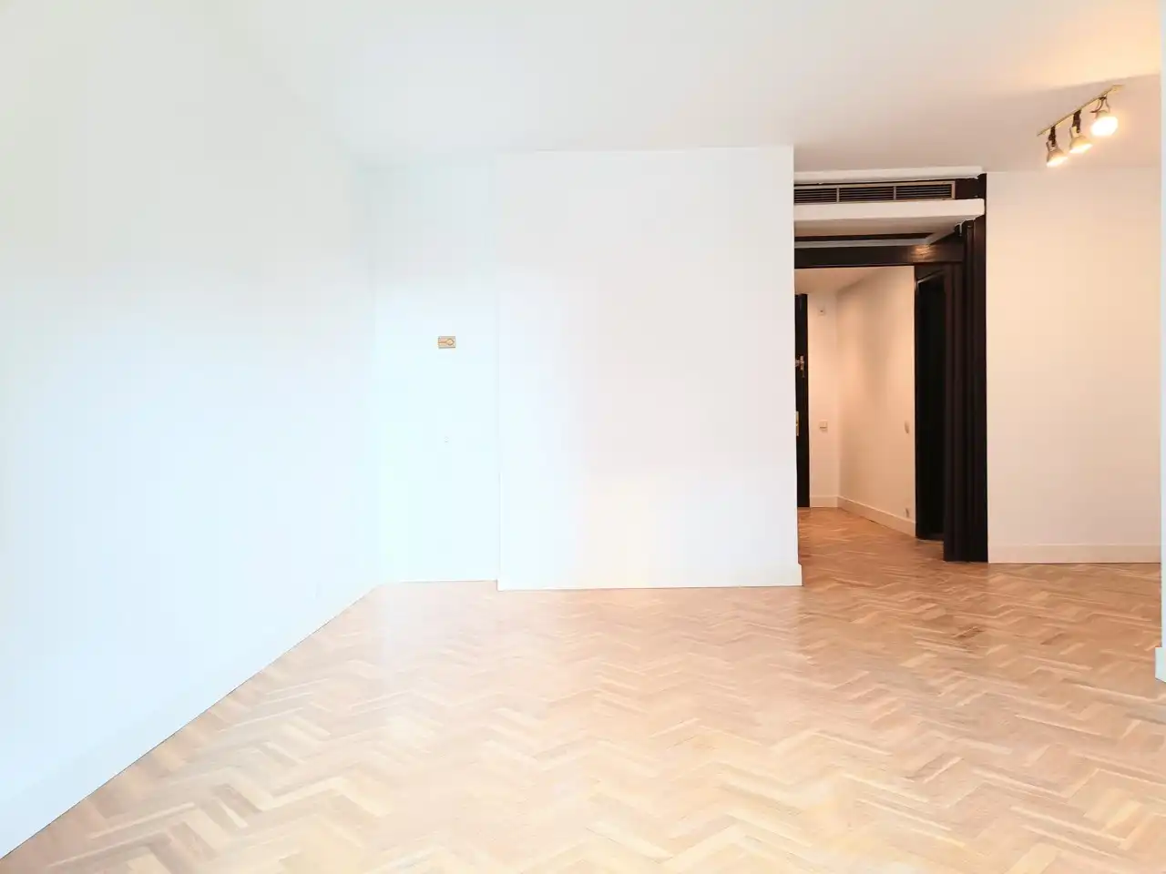 Wohnung zur Miete in ORENSE, Cuatro Caminos - Azca