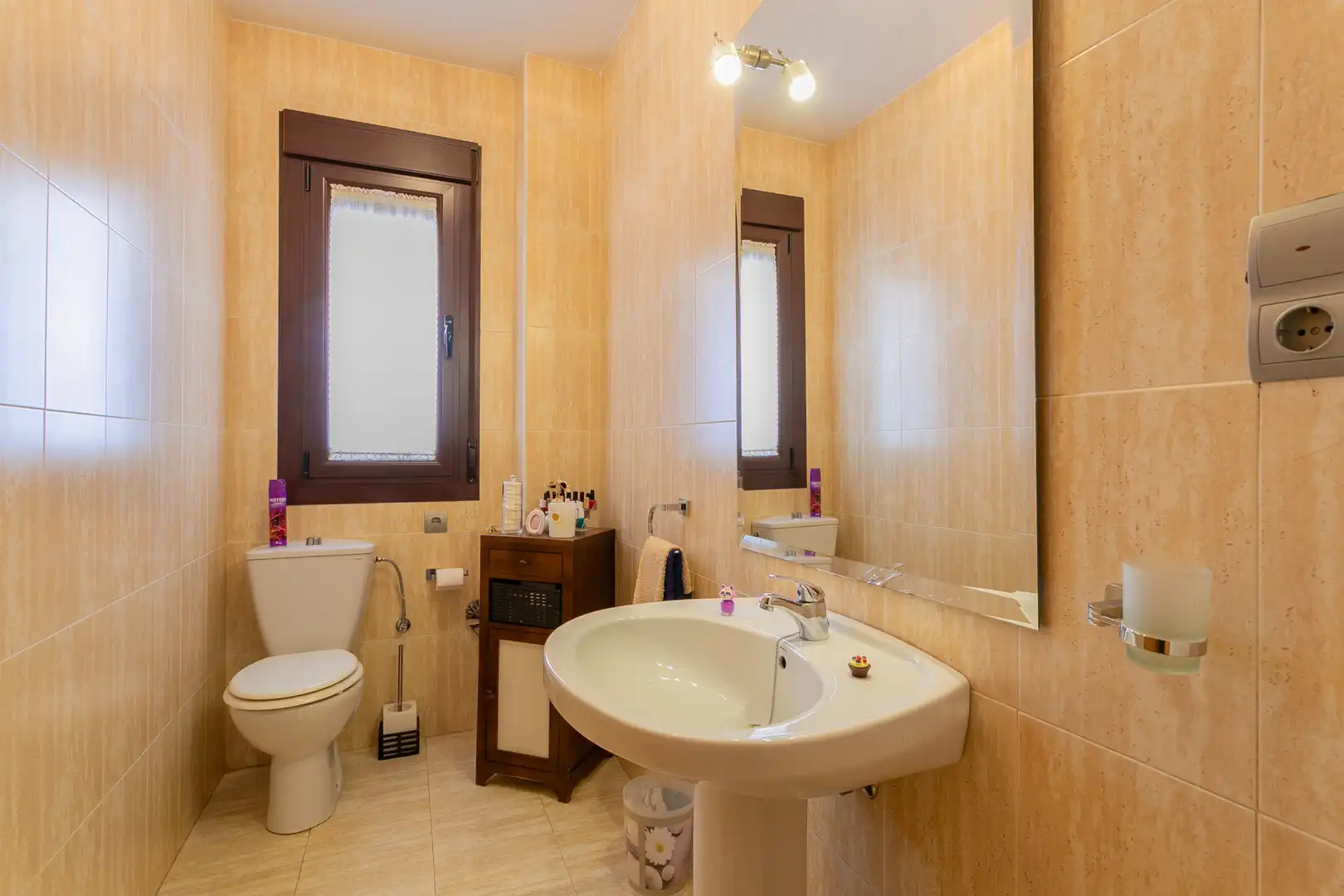 Baño de Casa o chalet en venta en Albolote con Aire acondicionado, Calefacción y Terraza