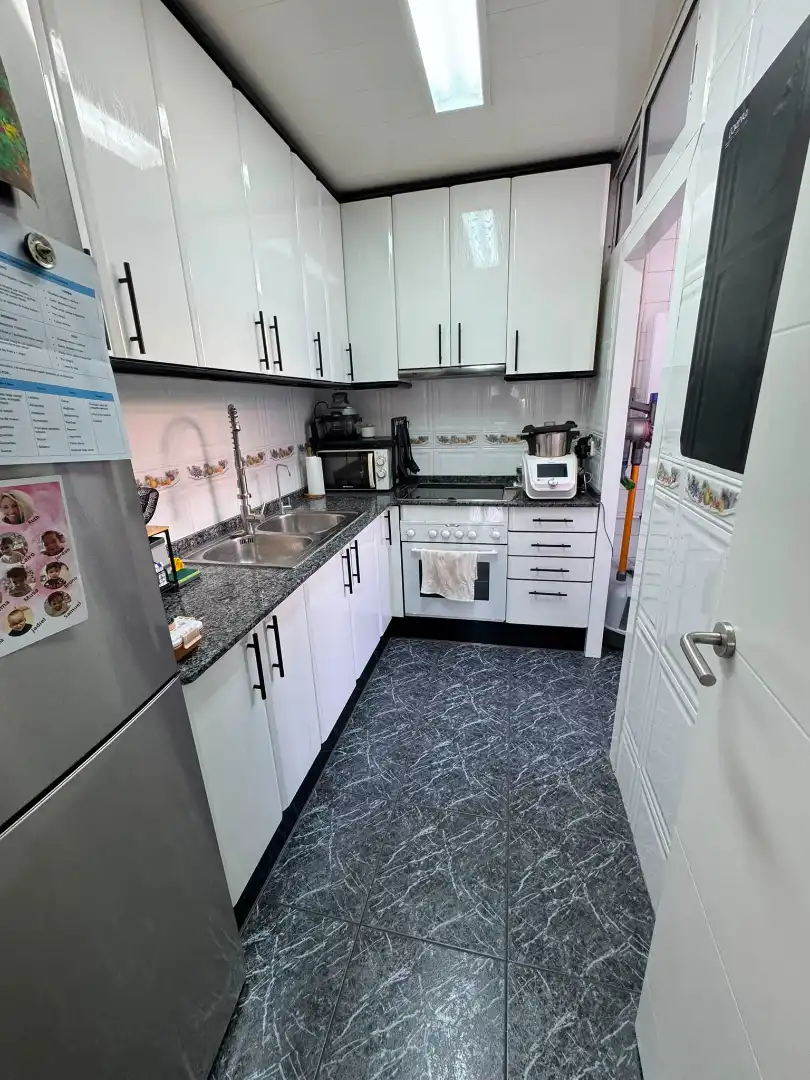 Cuina de Pis en venda en Barcelona amb Terrassa