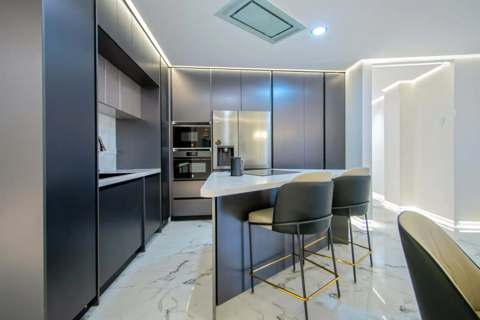 Kitchen of Flat for sale in Sevilla  with Air Conditioner, Heating and Furnished