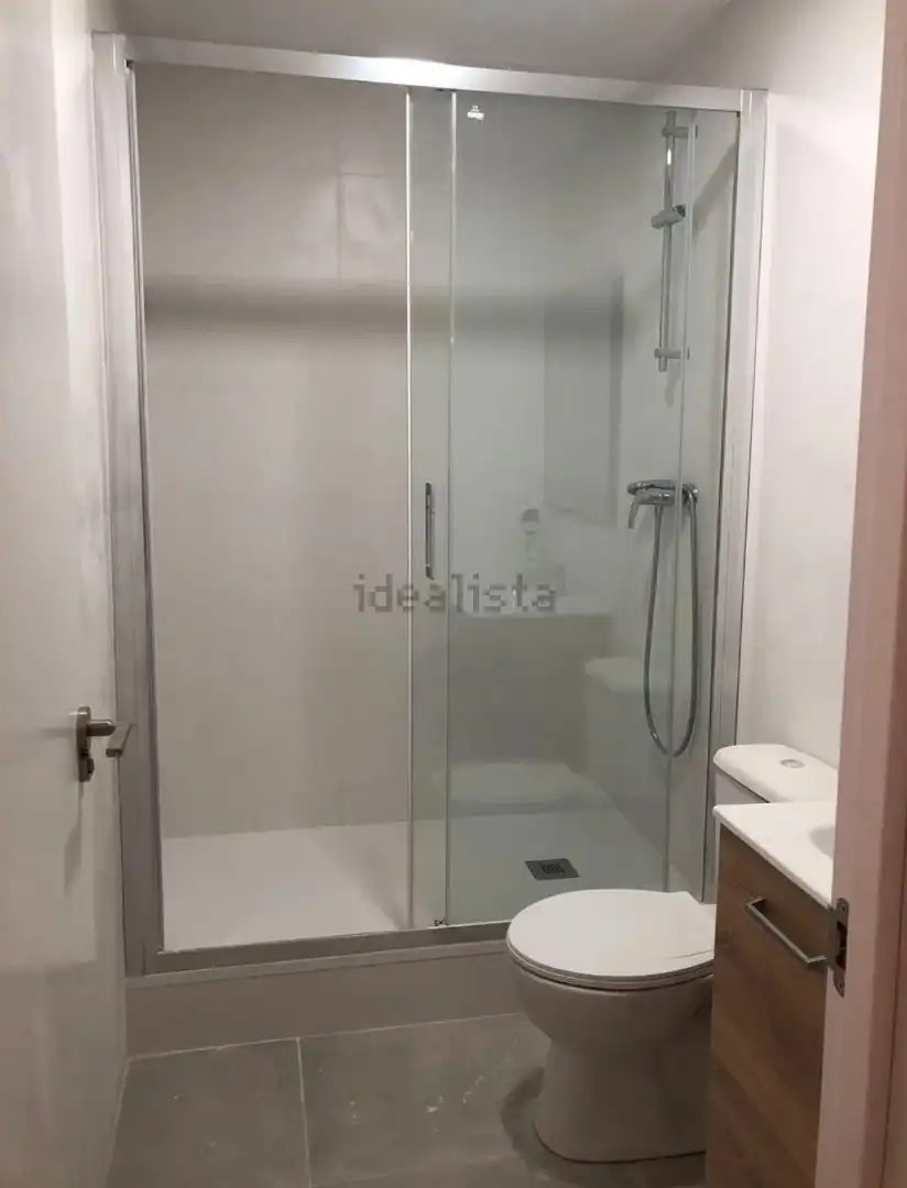 Piso con terraza en venta en Pobles del Sud, imagen 3