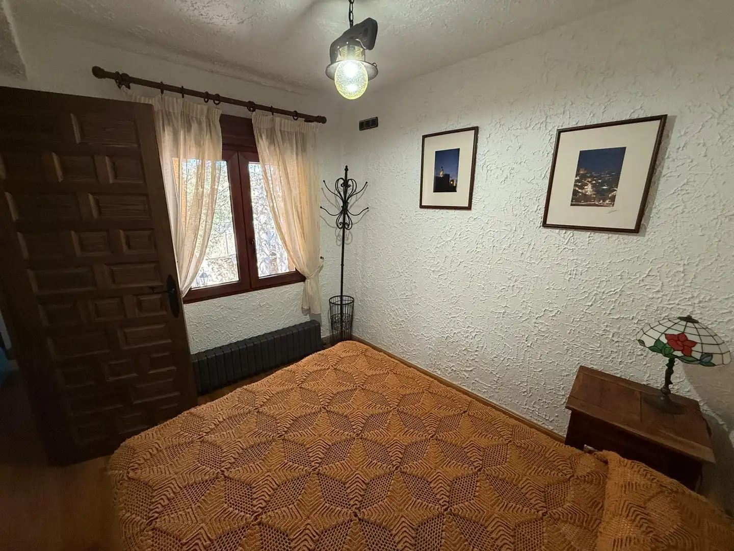 Dormitori de Casa o xalet en venda en Cepeda la Mora amb Calefacció, Jardí privat i Traster
