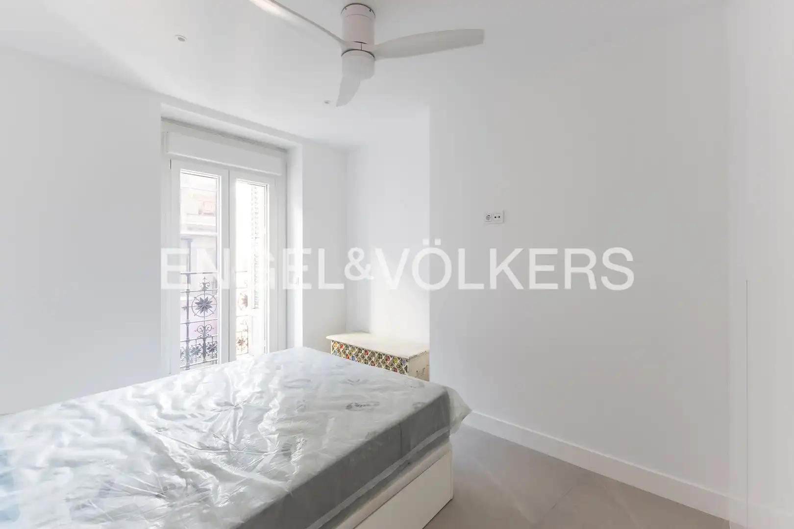 Habitación de Piso de alquiler en Madrid con Aire acondicionado, Calefacción y Amueblado