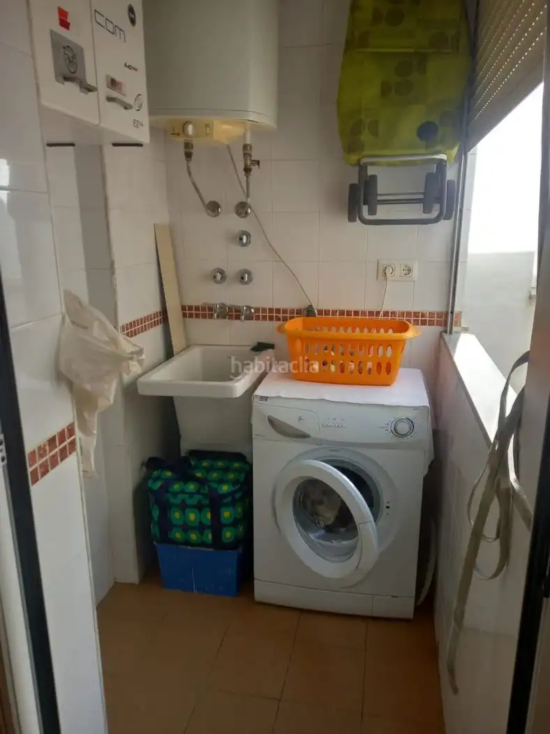 Flat with lift for sale in Calle Fernández Franco 1, imagen 4