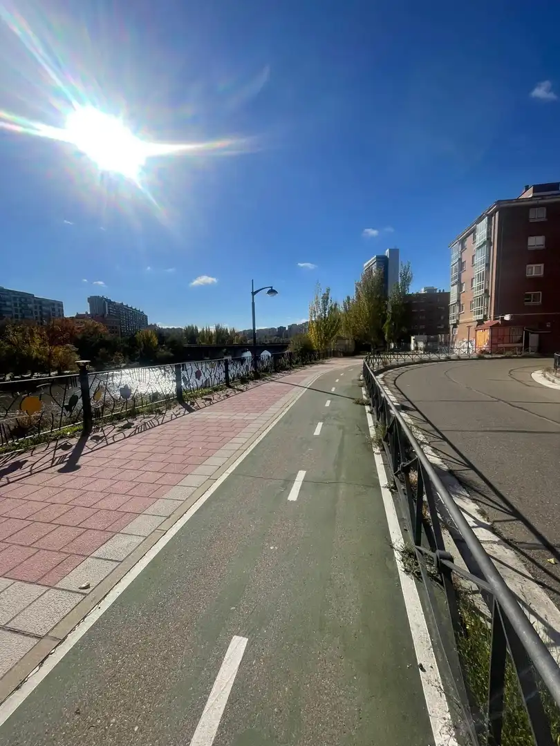 Vista exterior de Pis en venda en Valladolid amb Calefacció
