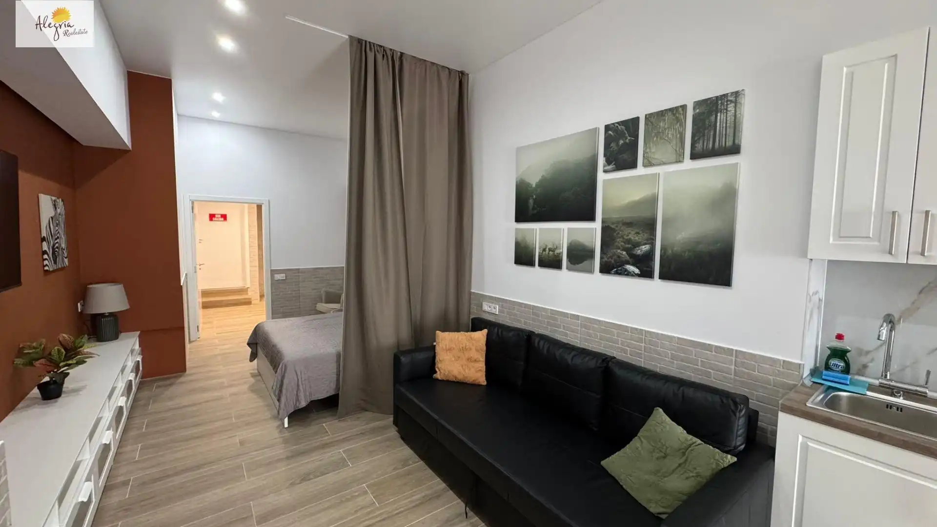 Bedroom of Apartments for sale in Valencia  with Air Conditioner, Heating and Furnished