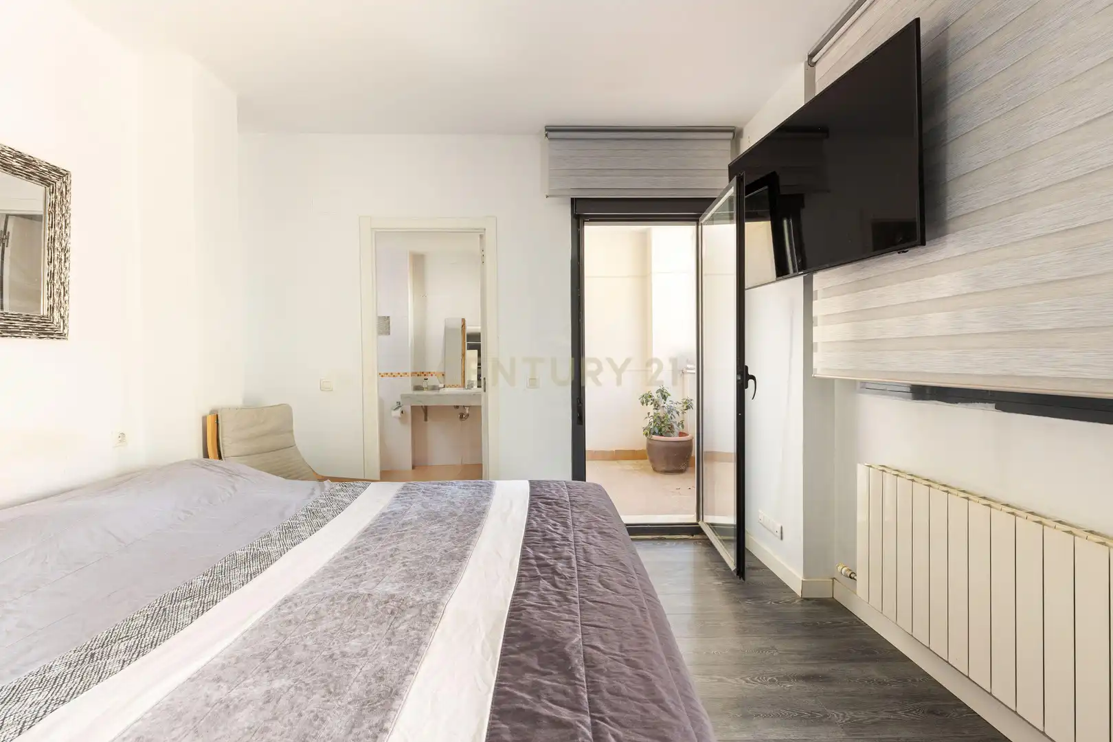 Schlafzimmer von Haus oder Chalet zum Verkauf in Canet de Mar mit Abstellraum, Schwimmbad und Ofen