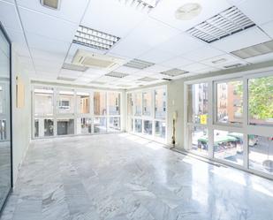 Office to rent in  Granada Capital  with Air Conditioner and Heating