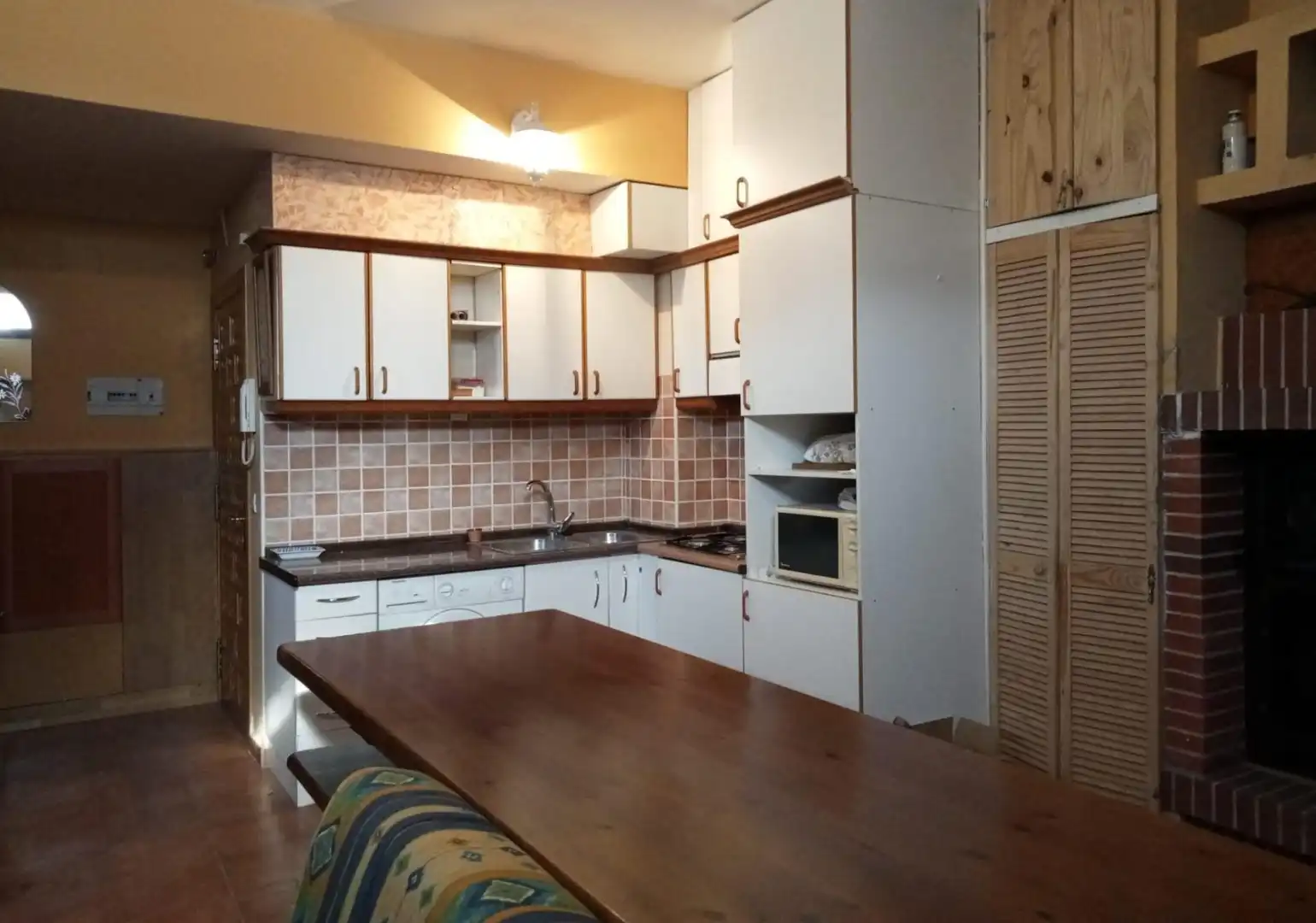 Kitchen of Commercial properties for sale in  Logroño  with Furnished